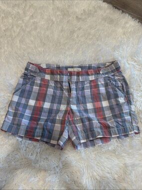 Old Navy Plaid Mid-Rise Shorts in Gray and Red